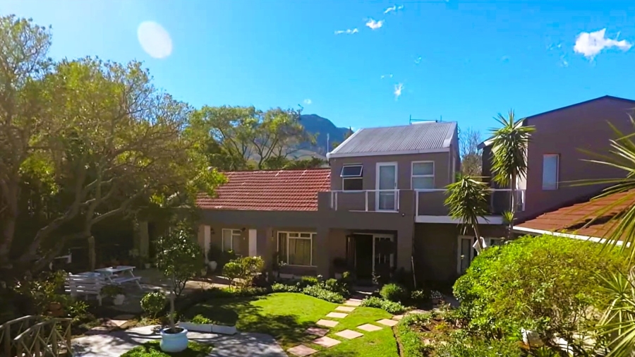 9 Bedroom Property for Sale in Montclair Western Cape